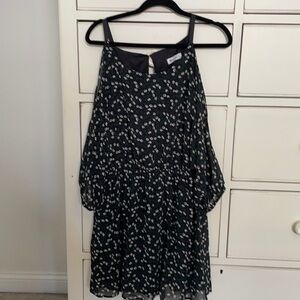 Vernacular Chiffon cold shoulder dress